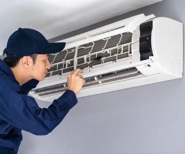 Air-Conditioning-Maintenance-Service Prome Renovation Dubai